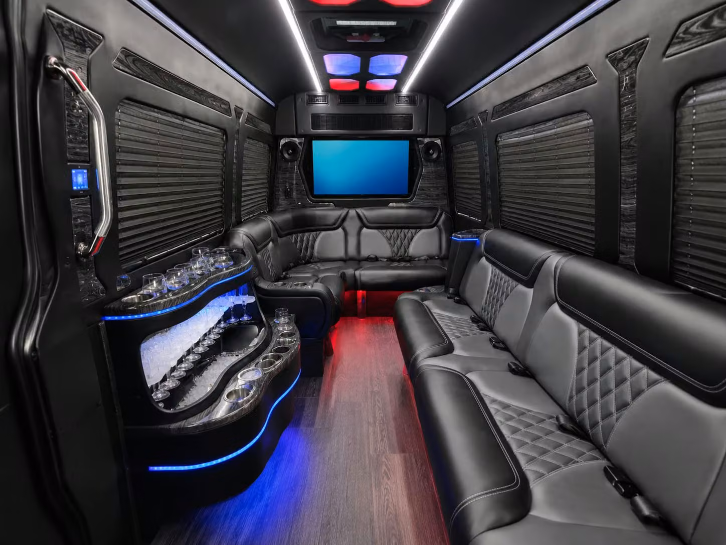 prom homecoming and school field trip bus rentals in overland park
