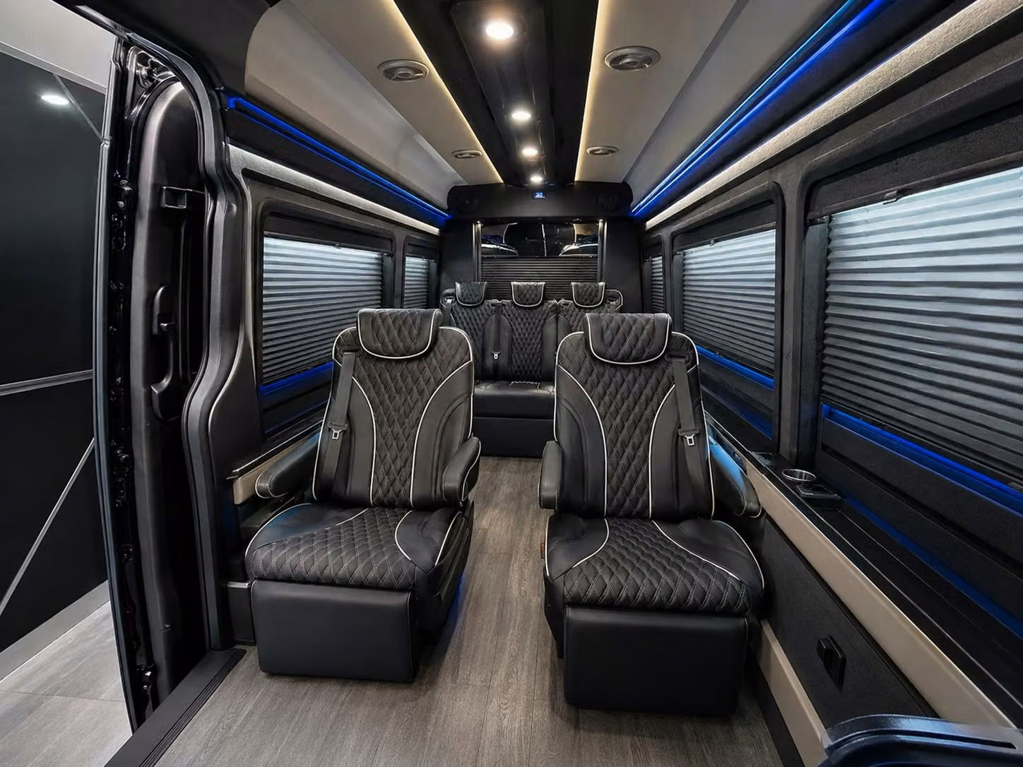 you can count on charterbusoverlandpark com for multi stop airport shuttle routes across overland park